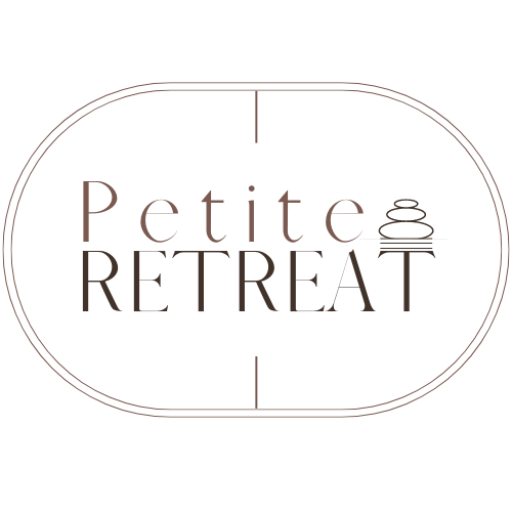 Petite Retreat - Logo